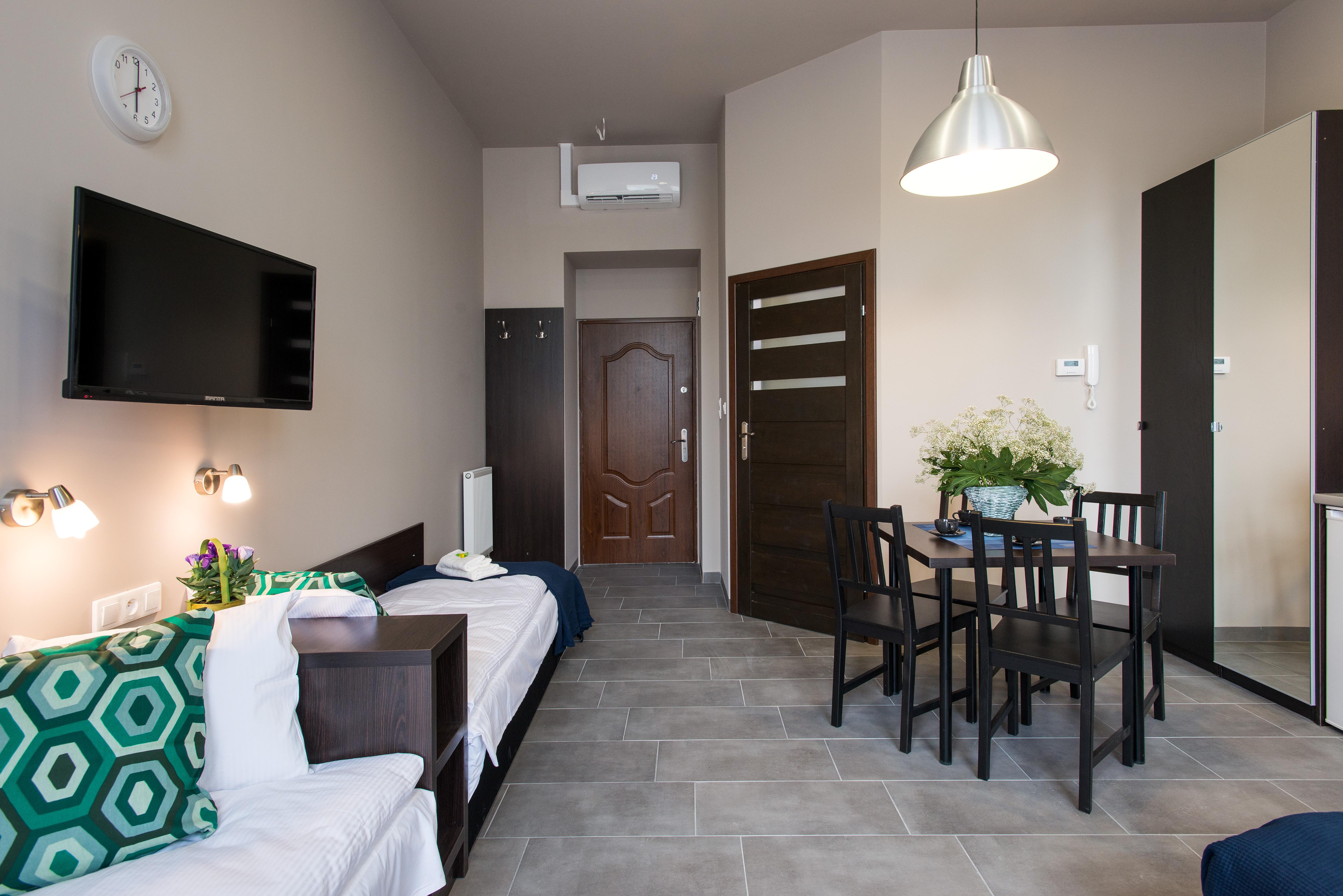 Happy Tower Aparthotel Krakow Exterior photo