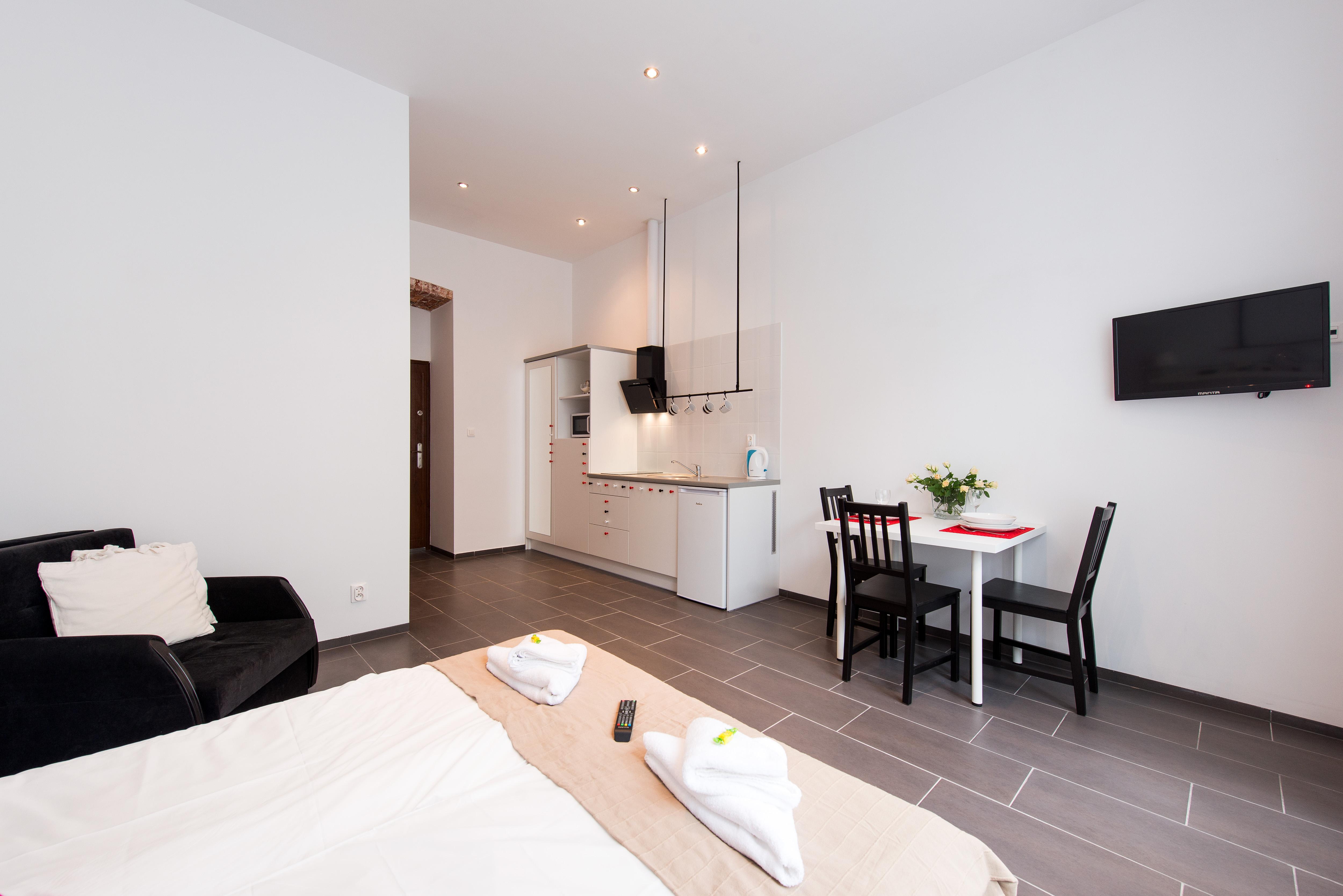Happy Tower Aparthotel Krakow Exterior photo