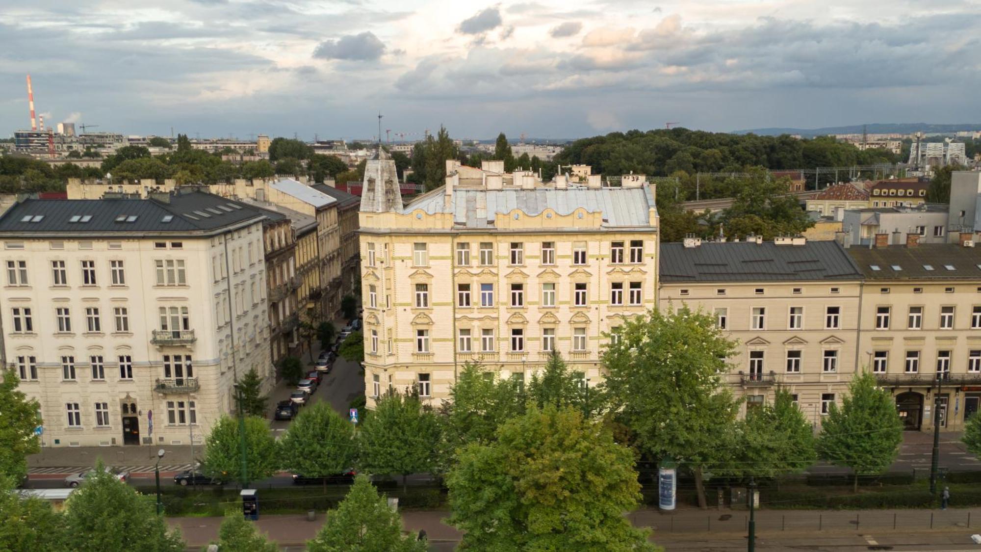 Happy Tower Aparthotel Krakow Exterior photo